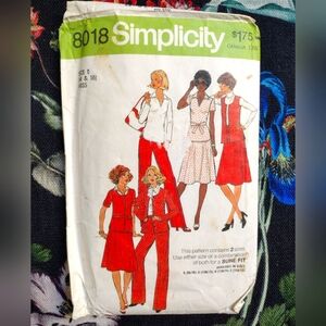 Vintage Simplicity 8018 Sewing Pattern